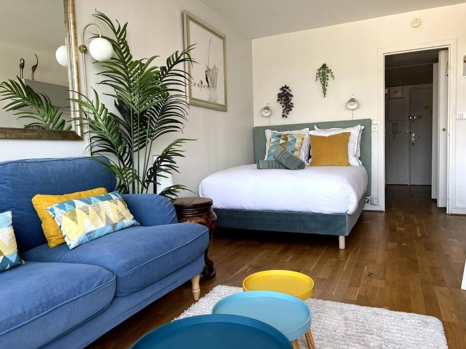 Apartment Tour Eiffel - Vue Imprenable Au-dessus Des Toits, Balcon